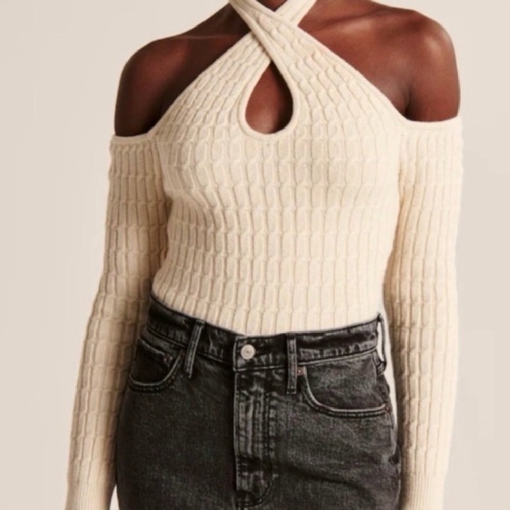 Abercrombie & Fitch Cable Knit Halter Sweater Cream Cold Shoulder Small